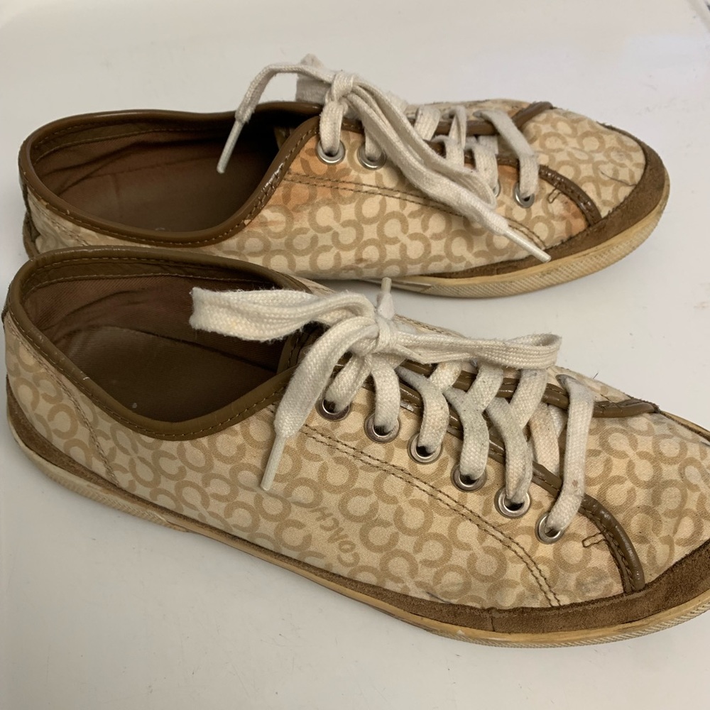 Size 8 coach sneakers